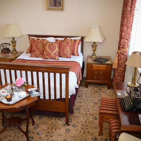 Bush Hotel County Leitrim Buitenkant foto