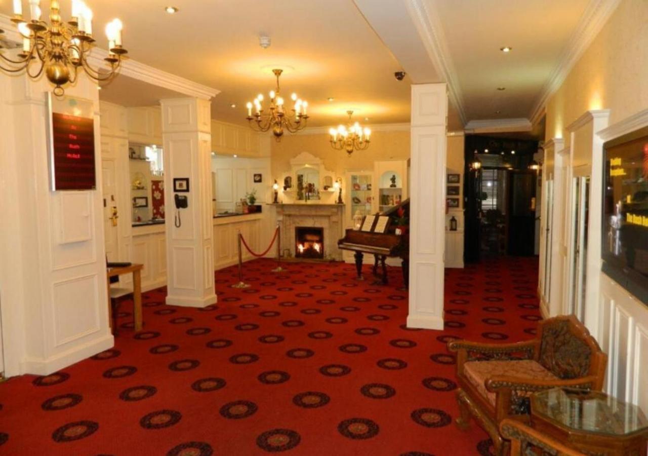 Bush Hotel County Leitrim Buitenkant foto