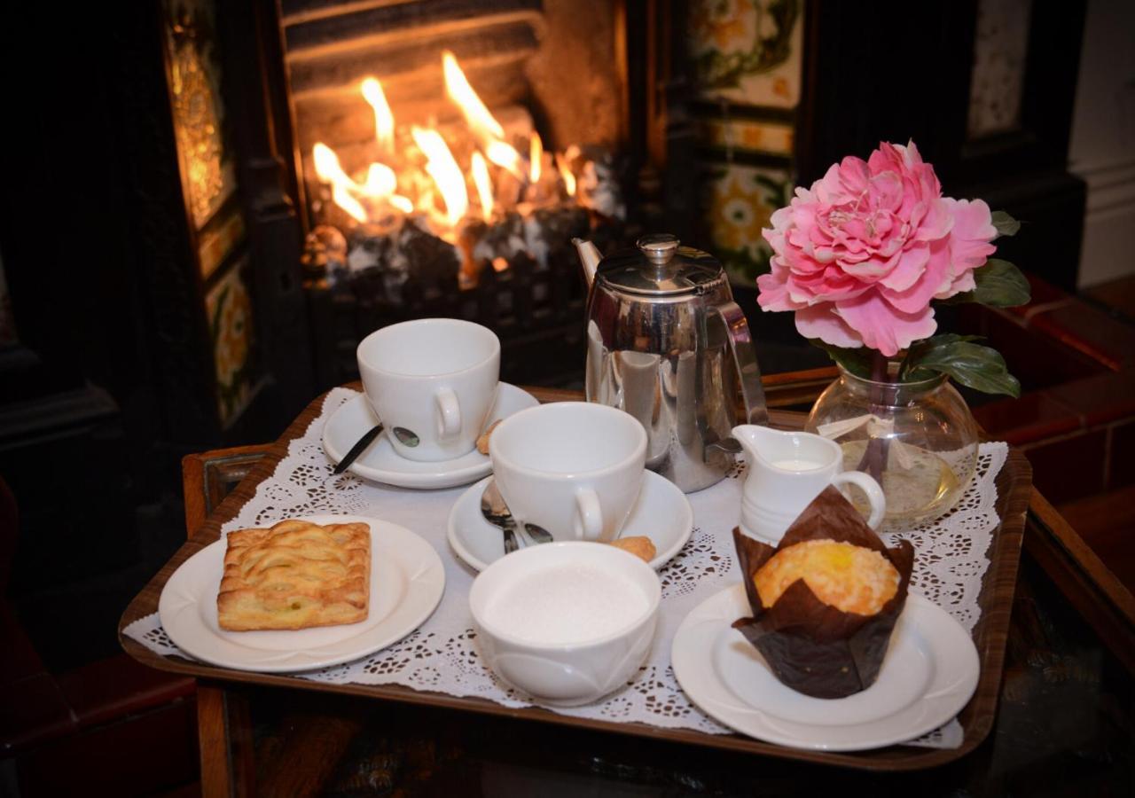 Bush Hotel County Leitrim Buitenkant foto
