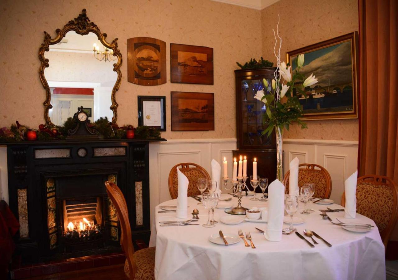 Bush Hotel County Leitrim Buitenkant foto